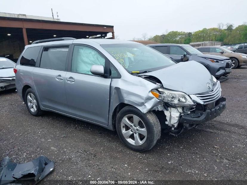 TOYOTA SIENNA