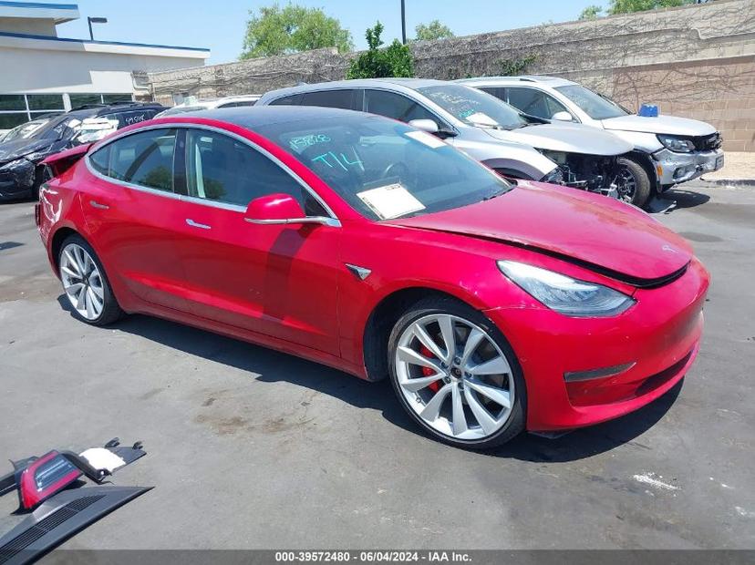 TESLA MODEL 3