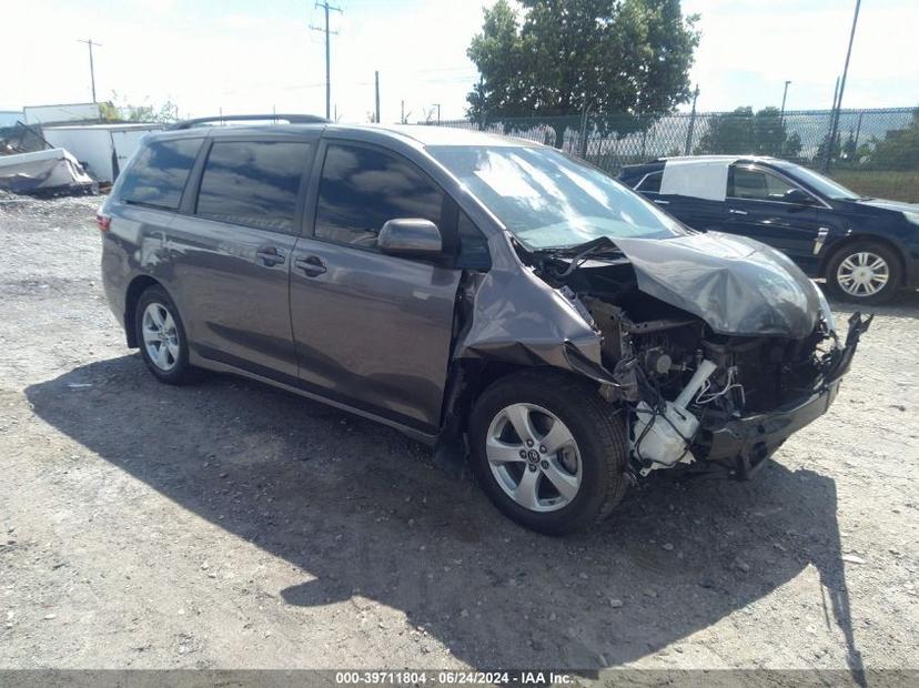 TOYOTA SIENNA