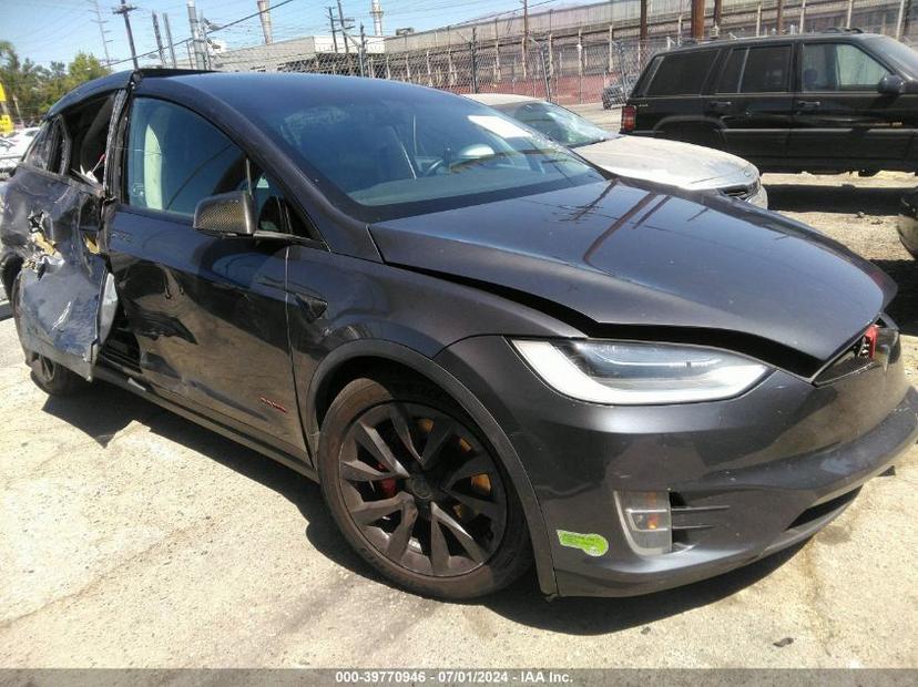 TESLA MODEL X