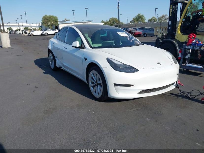 TESLA MODEL 3