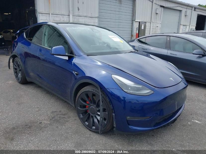 TESLA MODEL Y