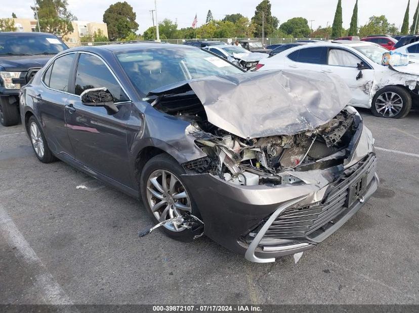 TOYOTA CAMRY