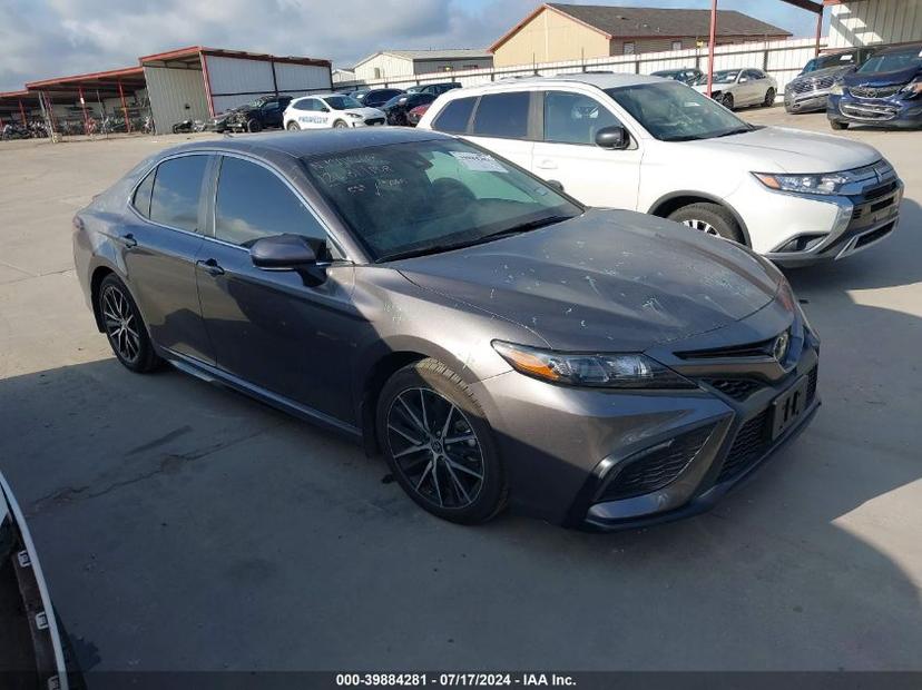 TOYOTA CAMRY