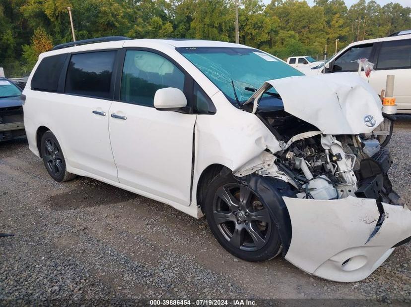 TOYOTA SIENNA