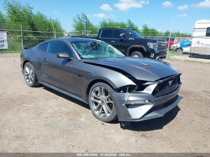 FORD MUSTANG