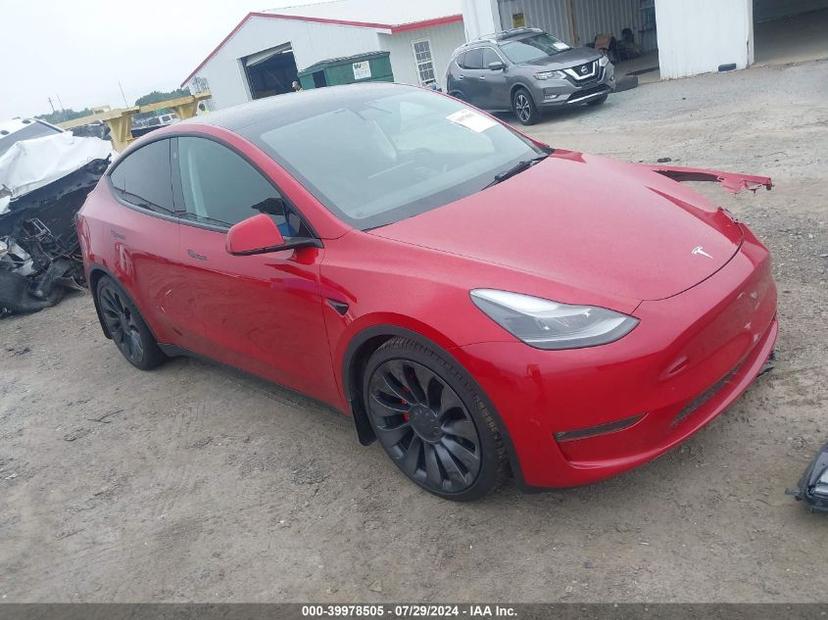 TESLA MODEL Y