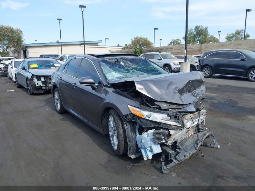 TOYOTA CAMRY