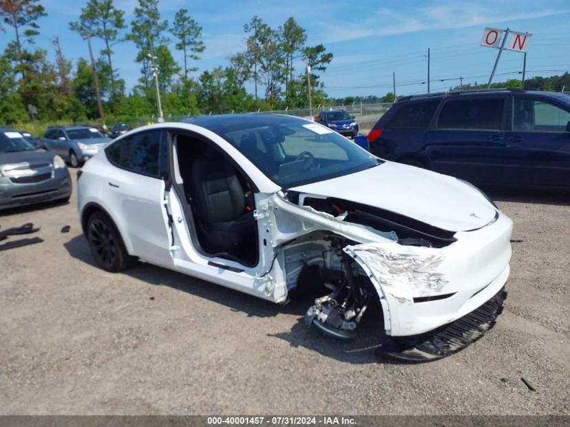 TESLA MODEL Y