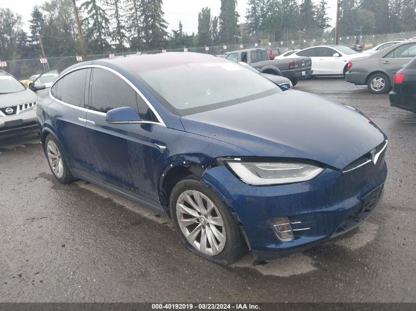 TESLA MODEL X