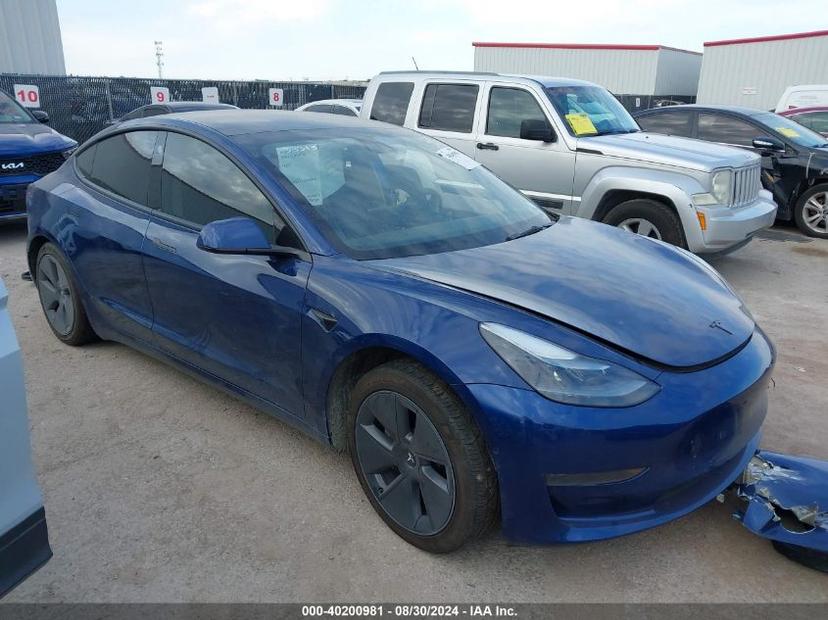 TESLA MODEL 3