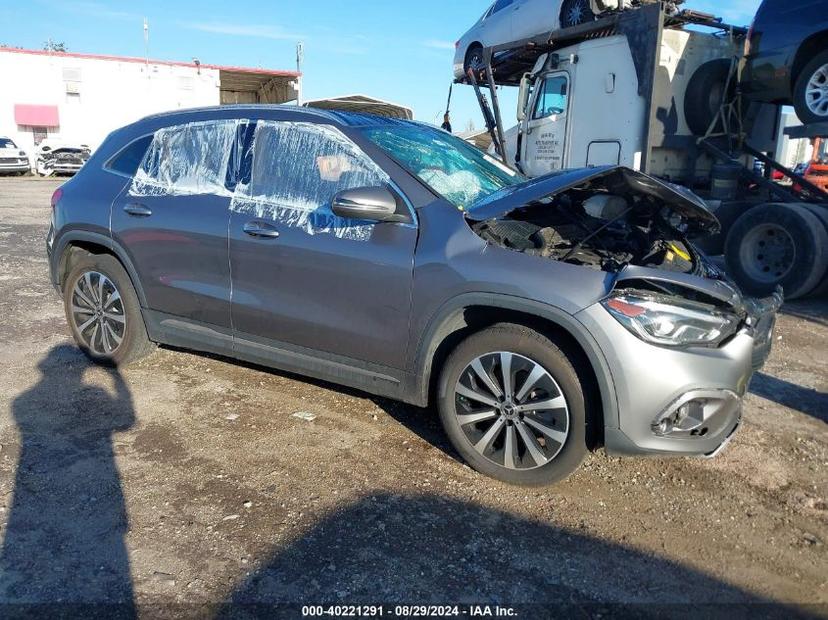 MERCEDES-BENZ GLA CLASS