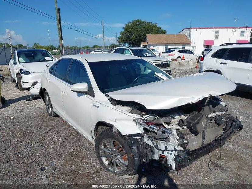 TOYOTA CAMRY