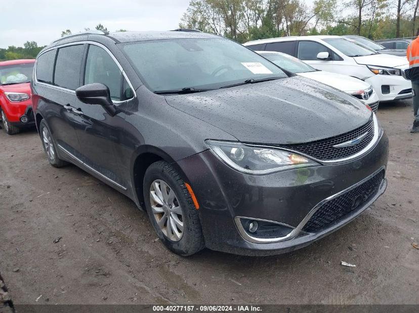 CHRYSLER PACIFICA