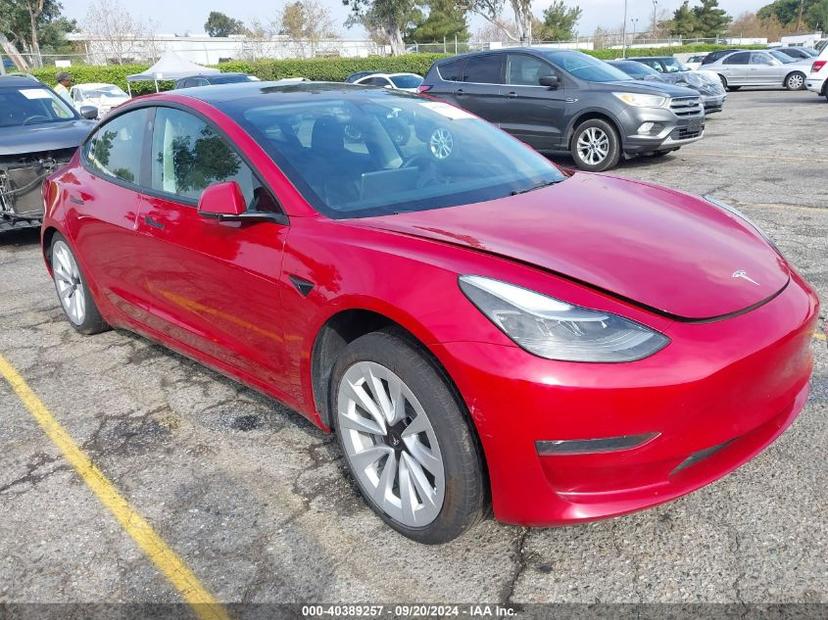 TESLA MODEL 3