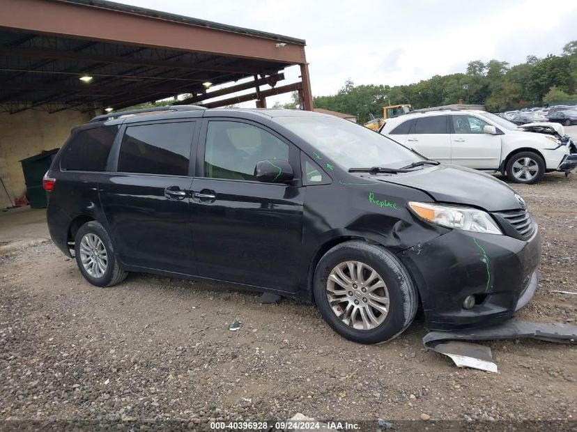 TOYOTA SIENNA