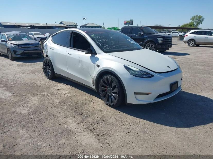 TESLA MODEL Y