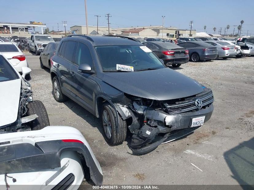 VOLKSWAGEN TIGUAN