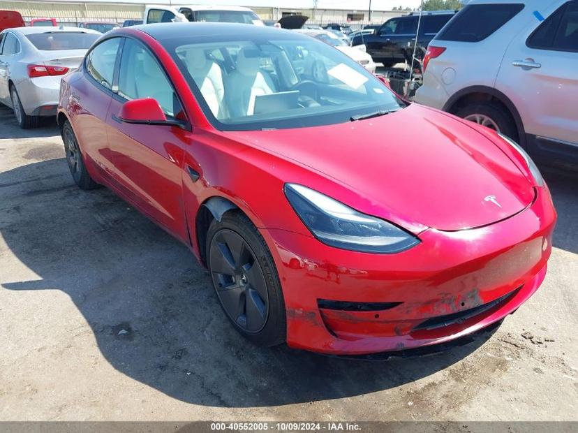 TESLA MODEL 3