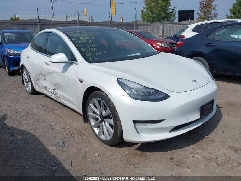 TESLA MODEL 3